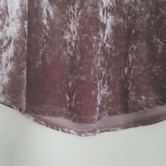 Z Supply The Crushed Velour Rose Gold Vneck Short Sleeve Top Size XS - Picture 2 of 5